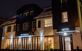 Hotel Chrobrego9
